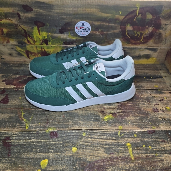 Adidas Run 60's 2.0 Men's Athletic Sneaker Running Trainers New Size 11 Green - Picture 3 of 8